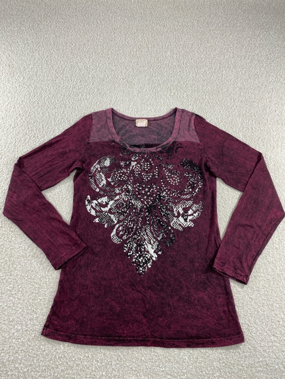 BKE Women’s Long Sleeve Scoop Neck Top in Burgundy with Metallic Accent